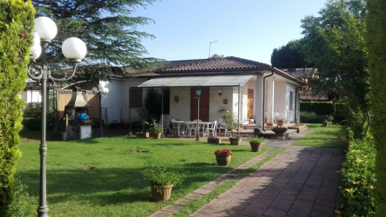 Willa La Casa Di Angelo E Gladys Bella Farnia Zewnętrze zdjęcie